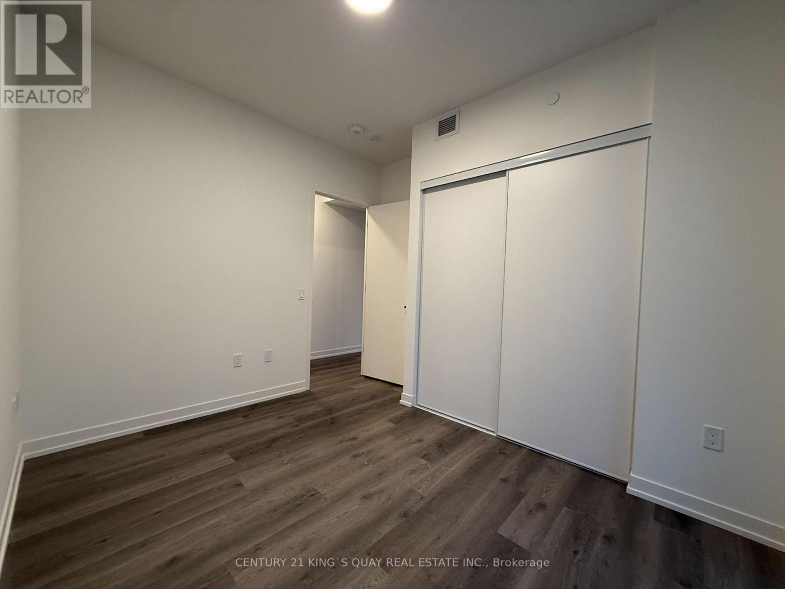 3312 - 8 Interchange Way, Vaughan, ON - Indoor Photo Showing Other Room