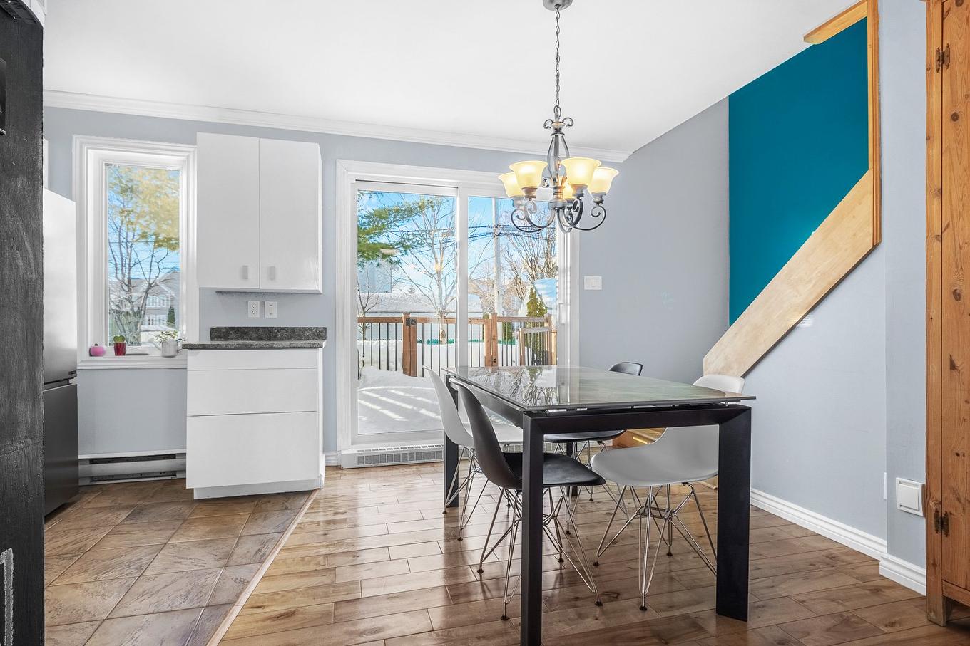 Salle à manger - 524 Rue Bérangère, Québec (Charlesbourg), QC - Indoor Photo Showing Dining Room