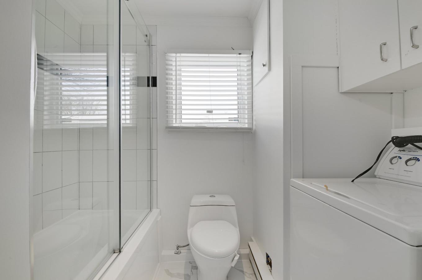 Bathroom - 527 Rue De L'Aisance, Québec (La Haute-Saint-Charles), QC - Indoor Photo Showing Bathroom