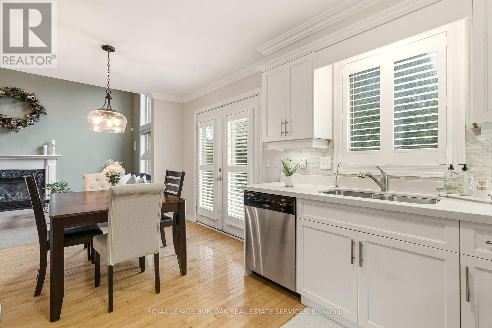 5205 Brada Crescent, Burlington, ON - Indoor