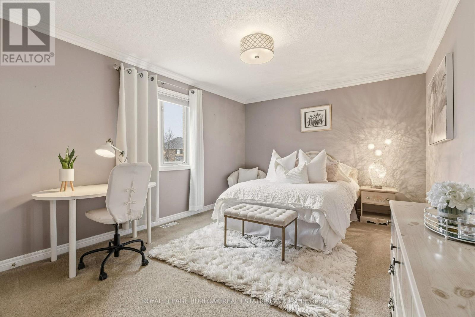 5205 Brada Crescent, Burlington, ON - Indoor Photo Showing Bedroom