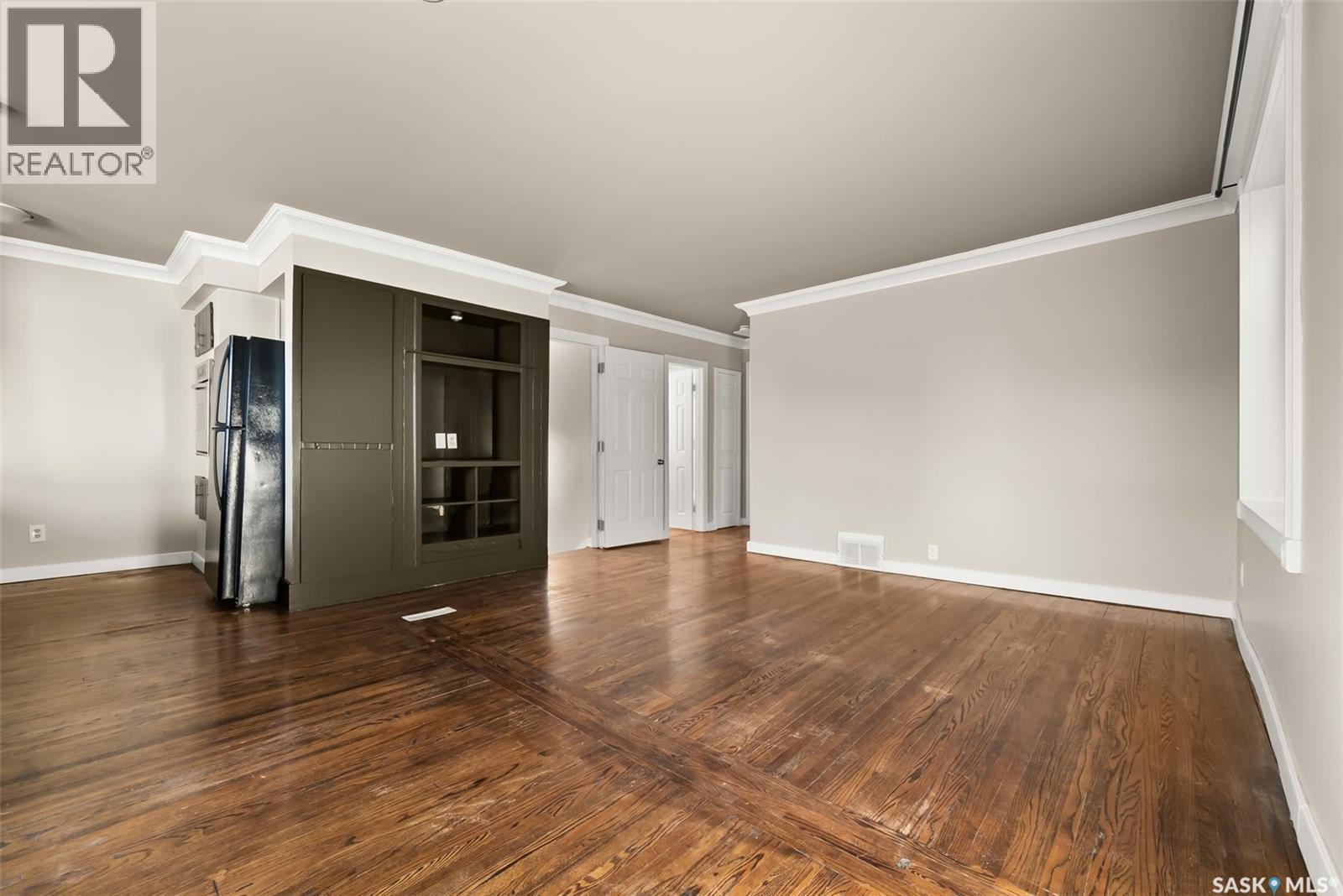 1230 Victoria Avenue, Regina, SK - Indoor Photo Showing Other Room