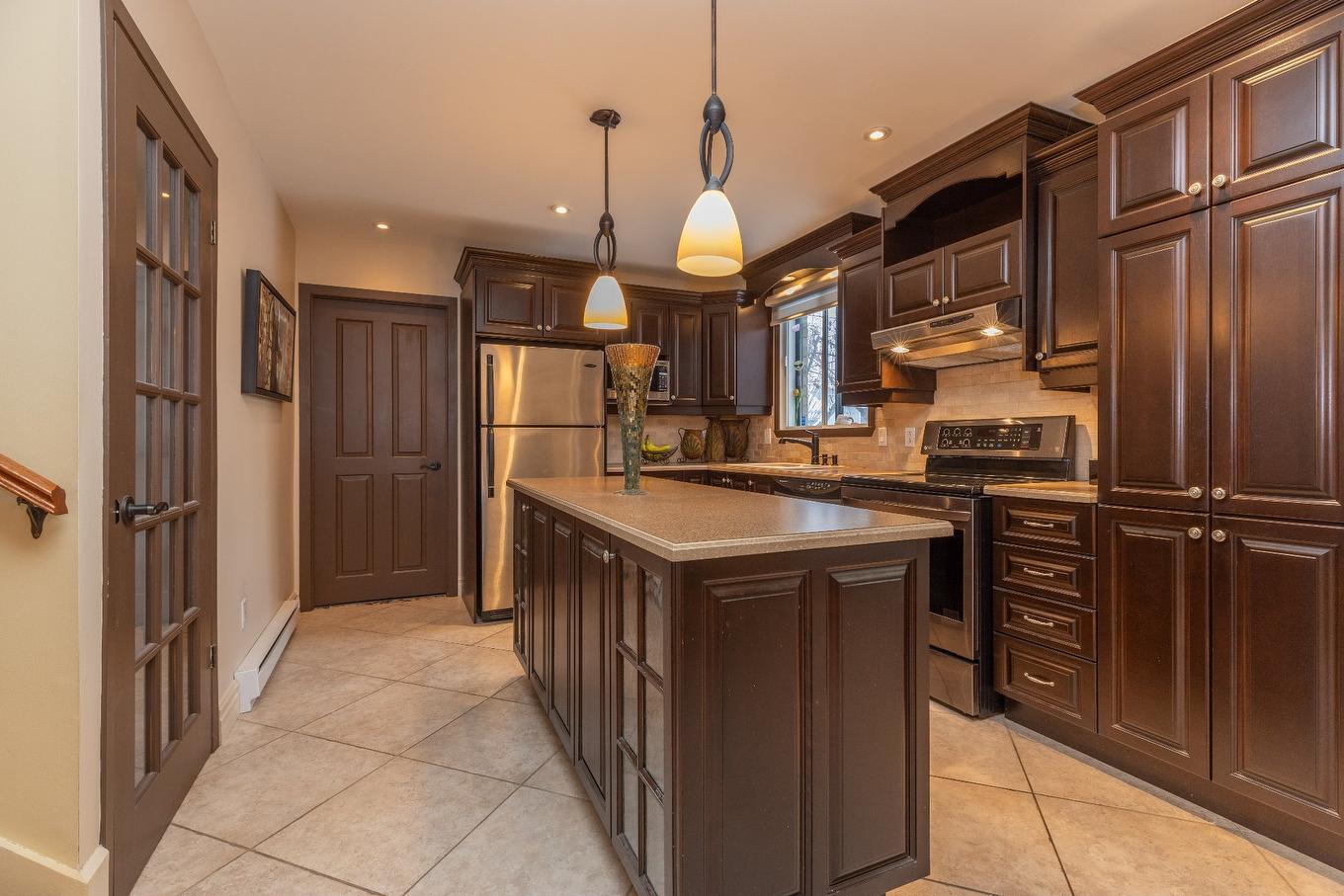 Cuisine - 275 Rue De Thèbes, Laval (Vimont), QC - Indoor Photo Showing Kitchen