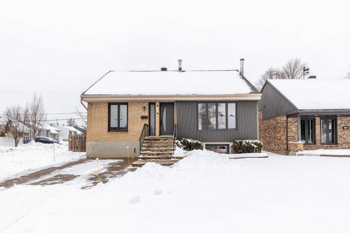 Extérieur - 275 Rue De Thèbes, Laval (Vimont), QC - Outdoor