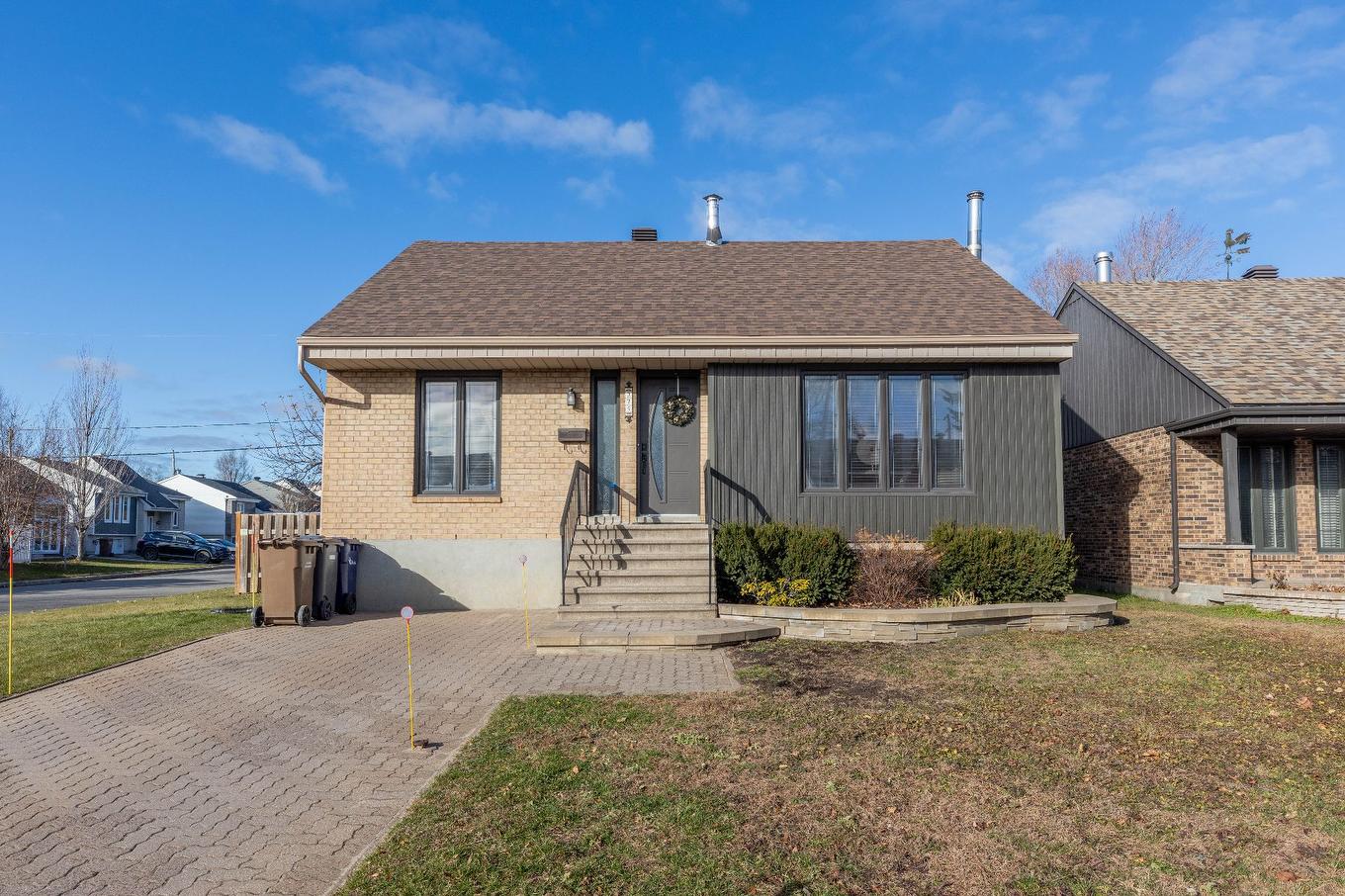 Extérieur - 275 Rue De Thèbes, Laval (Vimont), QC - Outdoor