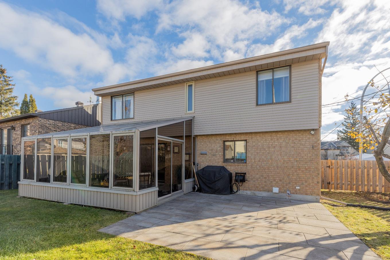 Cour - 275 Rue De Thèbes, Laval (Vimont), QC - Outdoor With Exterior