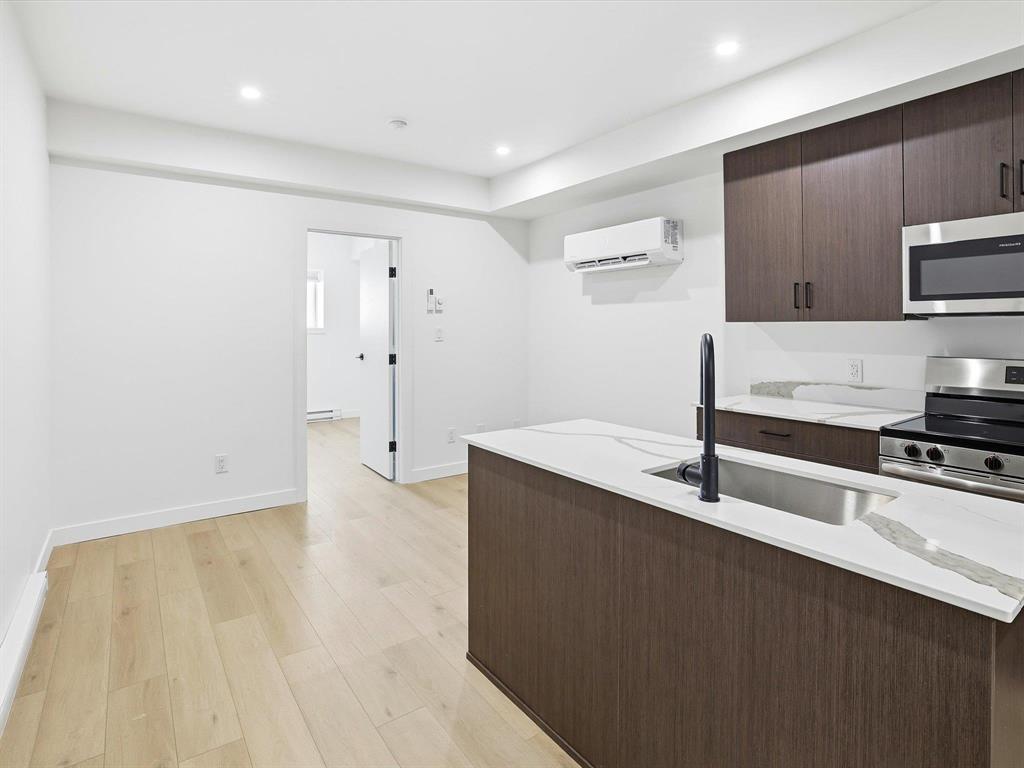 129 5Th Avenue, Swan River, MB - Indoor Photo Showing Kitchen