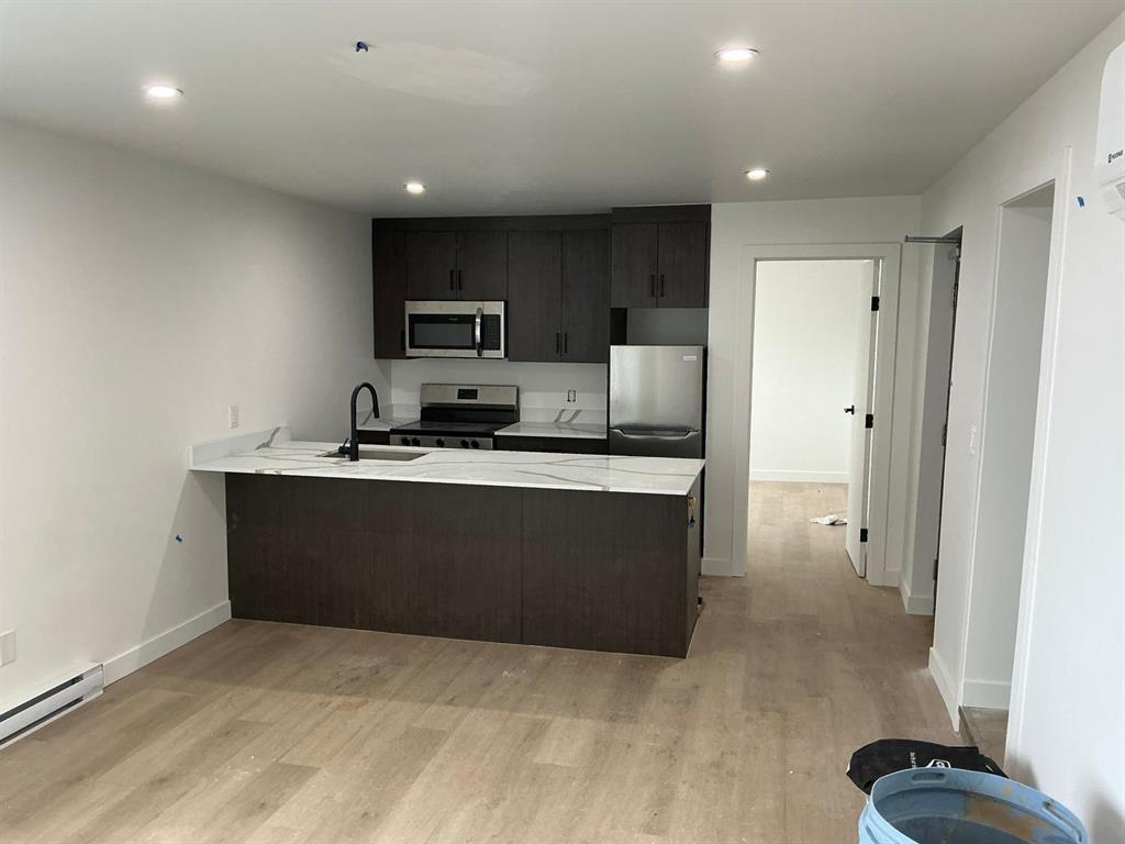 129 5Th Avenue, Swan River, MB - Indoor Photo Showing Kitchen