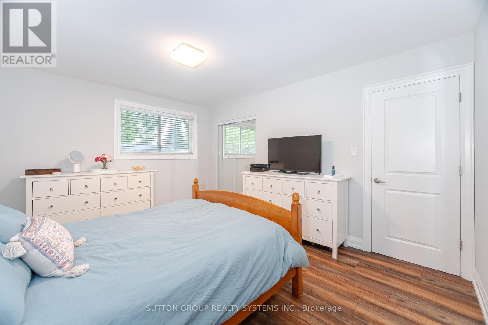175 Connaught Crescent, Caledon, ON - Indoor Photo Showing Bedroom