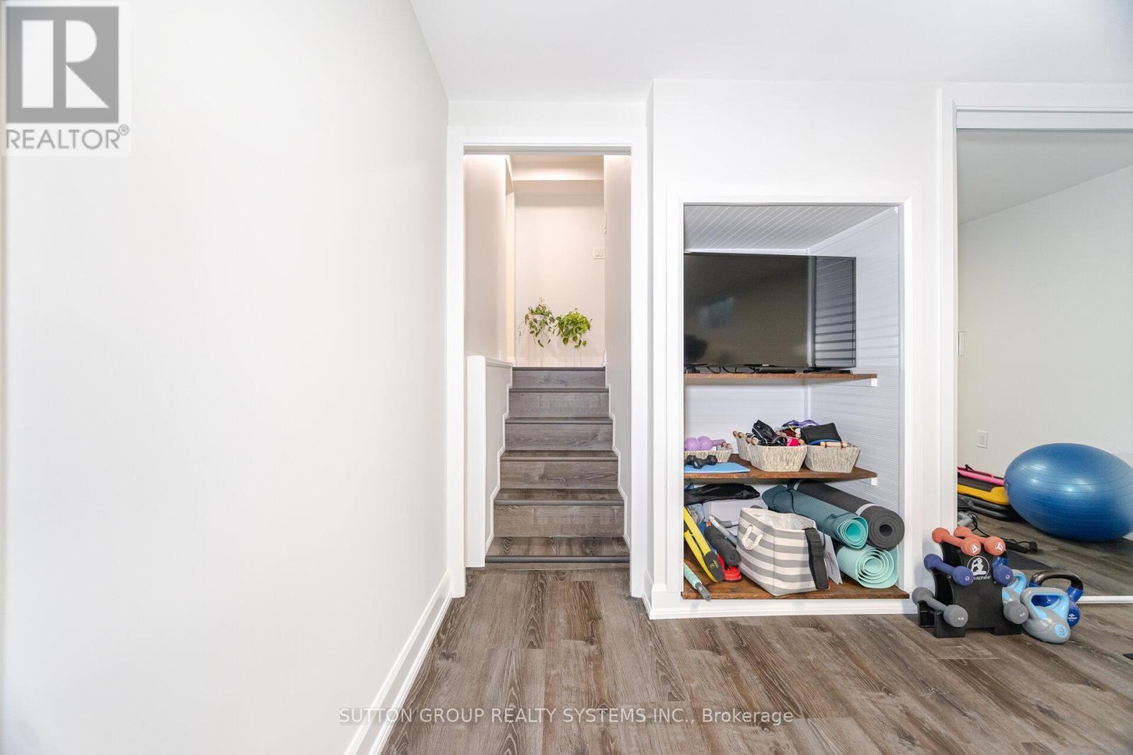 175 Connaught Crescent, Caledon, ON - Indoor Photo Showing Other Room