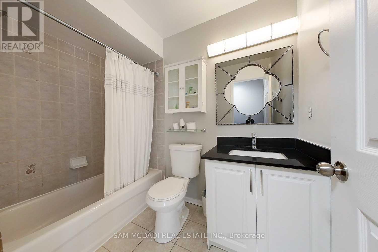 5940 Ridgecrest Trail, Mississauga, ON - Indoor Photo Showing Bathroom