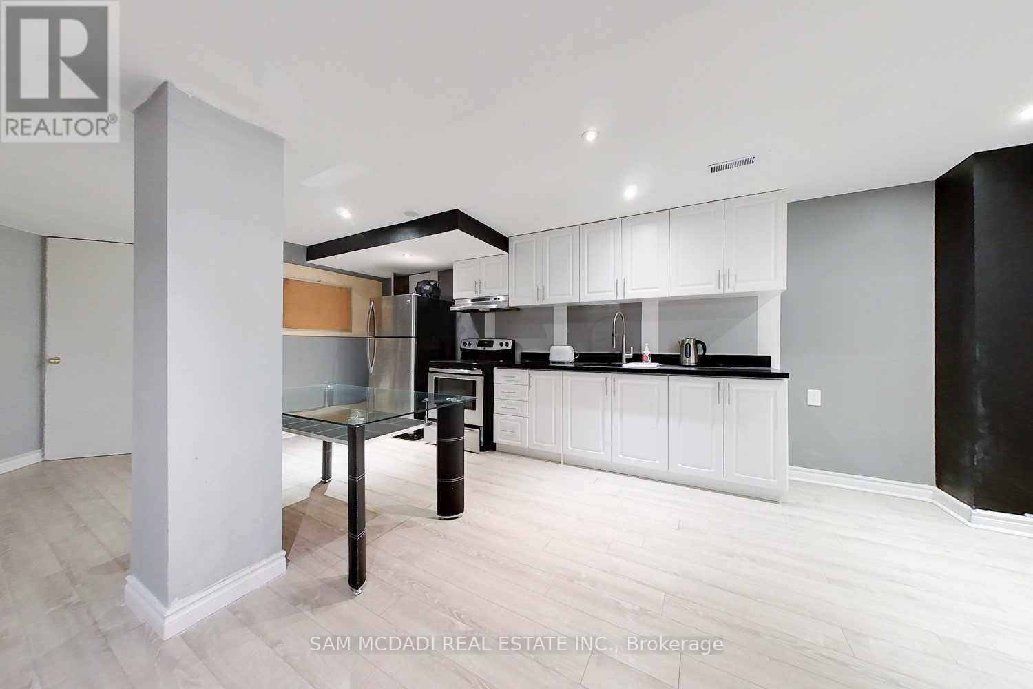 5940 Ridgecrest Trail, Mississauga, ON - Indoor