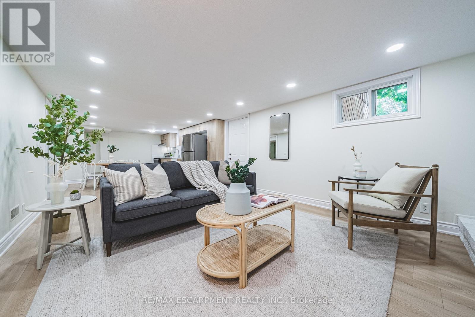 131 Welbourn Drive, Hamilton, ON - Indoor