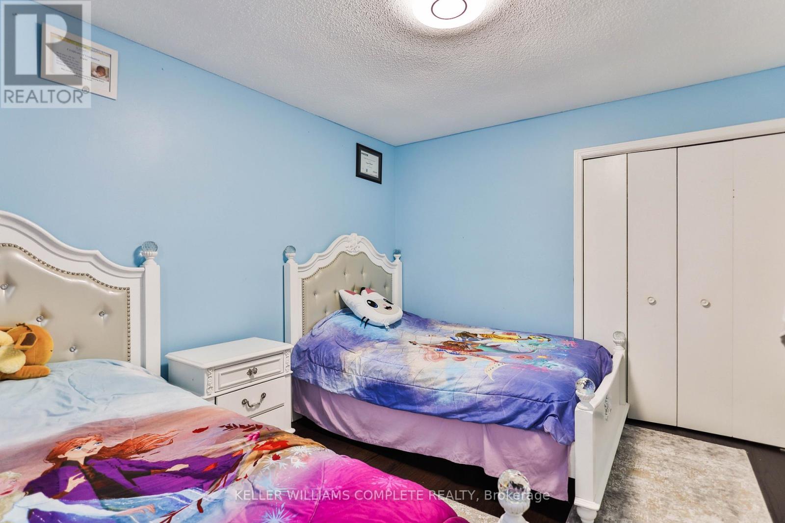 1267 Limeridge Road E, Hamilton, ON - Indoor Photo Showing Bedroom