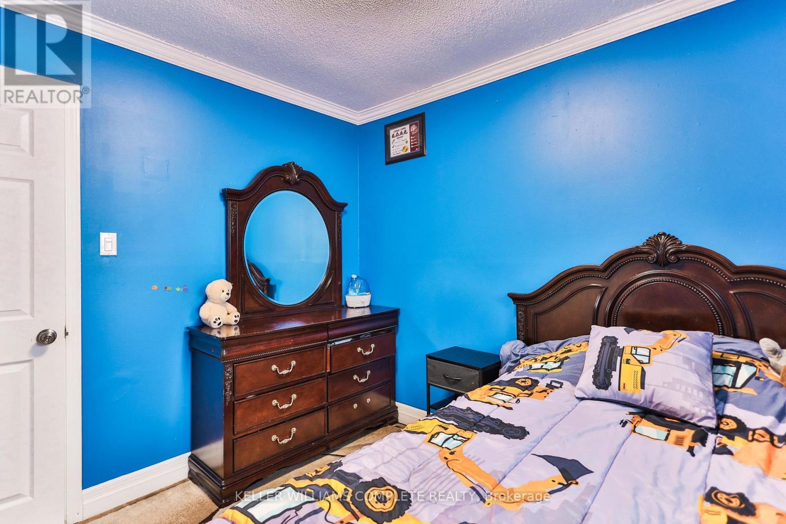 1267 Limeridge Road E, Hamilton, ON - Indoor Photo Showing Bedroom