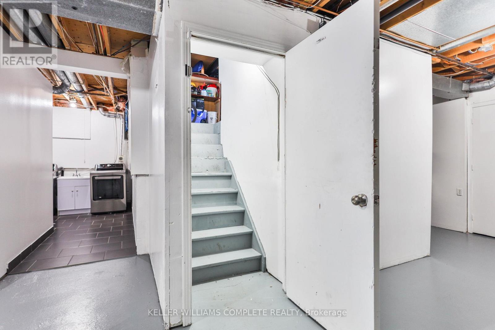 1267 Limeridge Road E, Hamilton, ON - Indoor