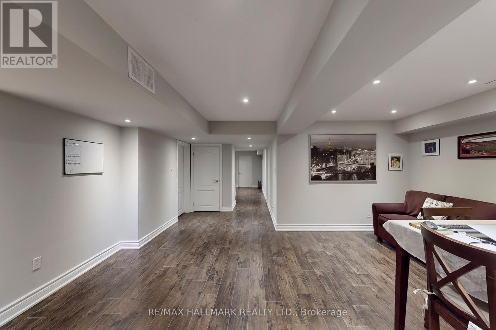 192 Tonner Crescent, Aurora, ON - Indoor