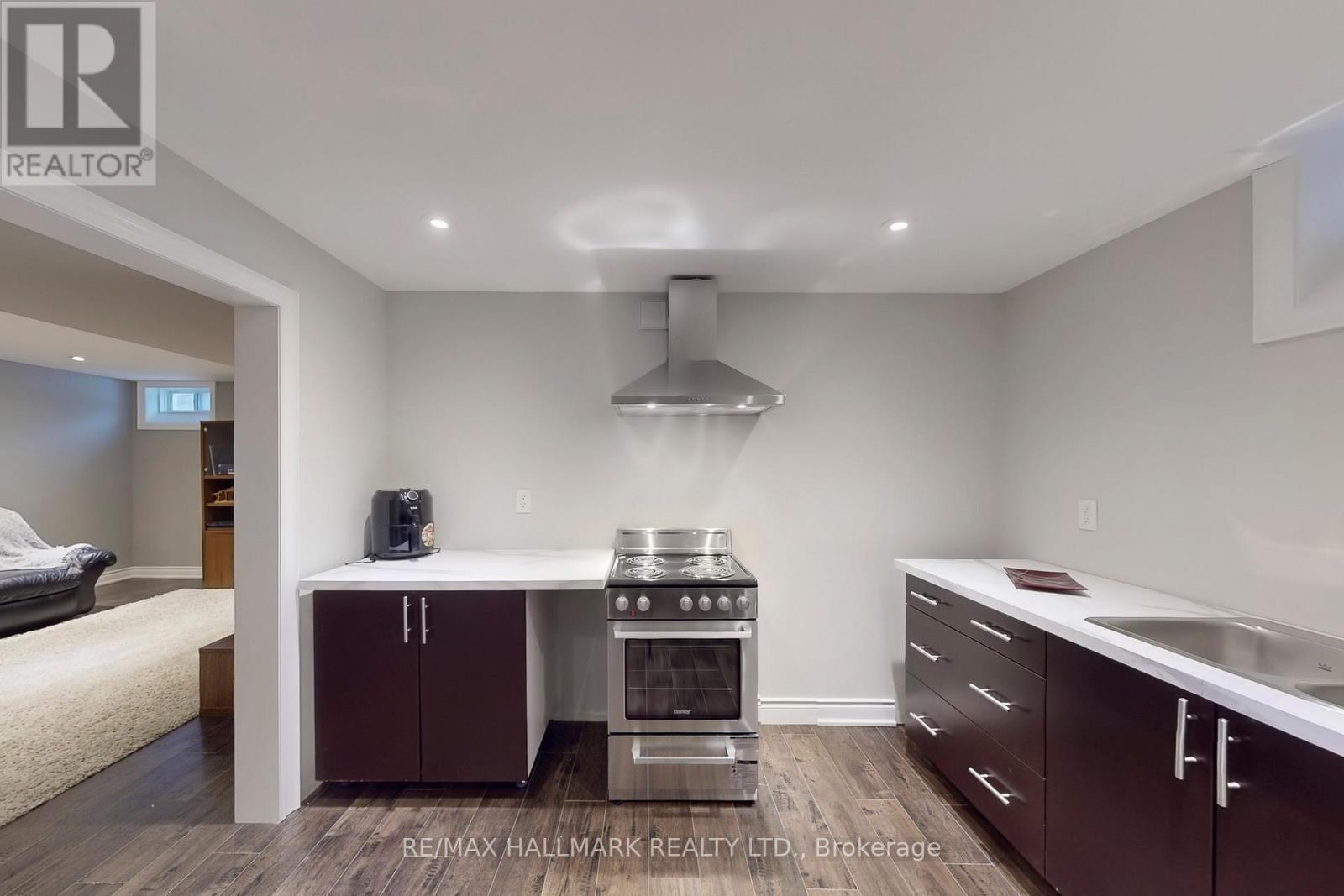 192 Tonner Crescent, Aurora, ON - Indoor