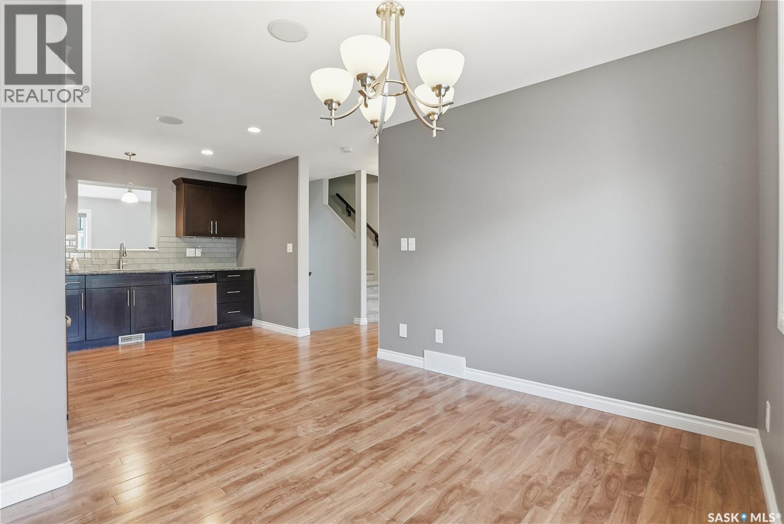 405 212 Willis Crescent, Saskatoon, SK - Indoor