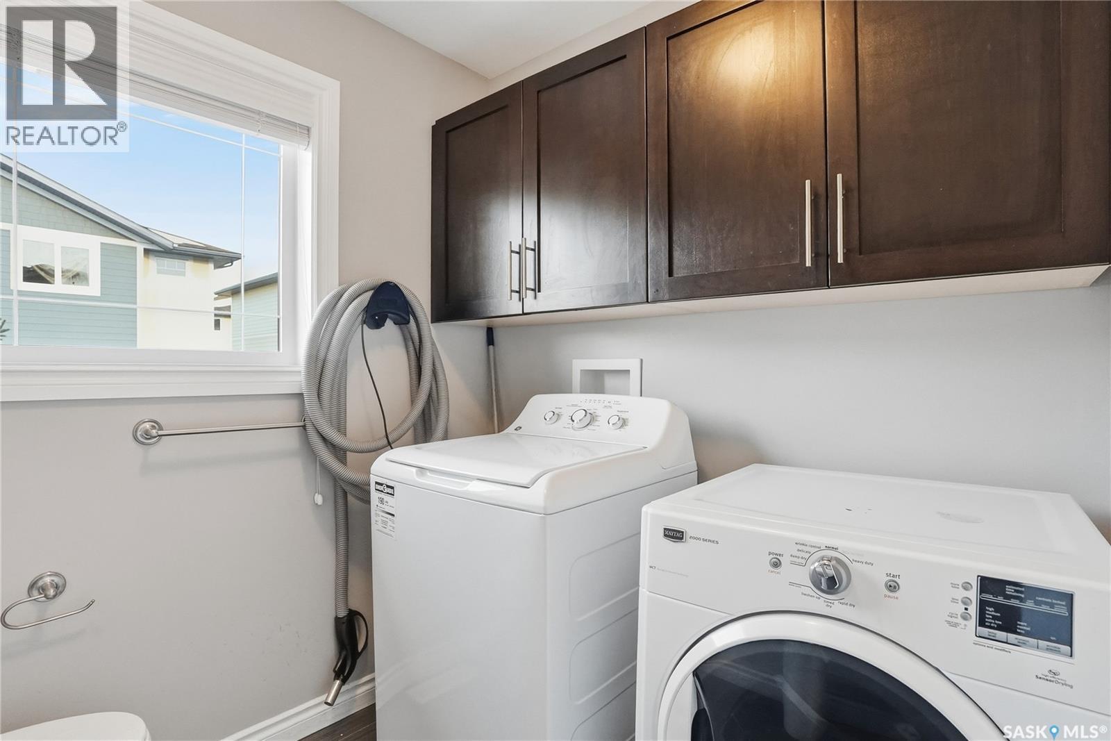 405 212 Willis Crescent, Saskatoon, SK - Indoor Photo Showing Laundry Room