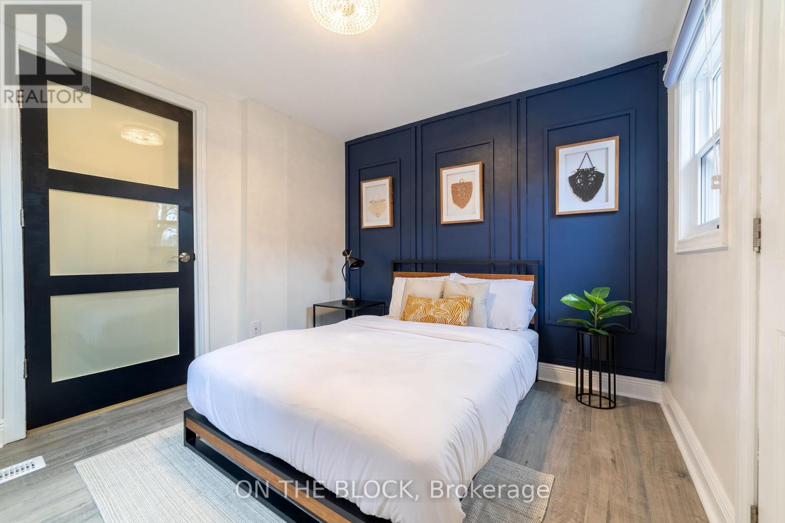 19 Century Street, Hamilton, ON - Indoor Photo Showing Bedroom