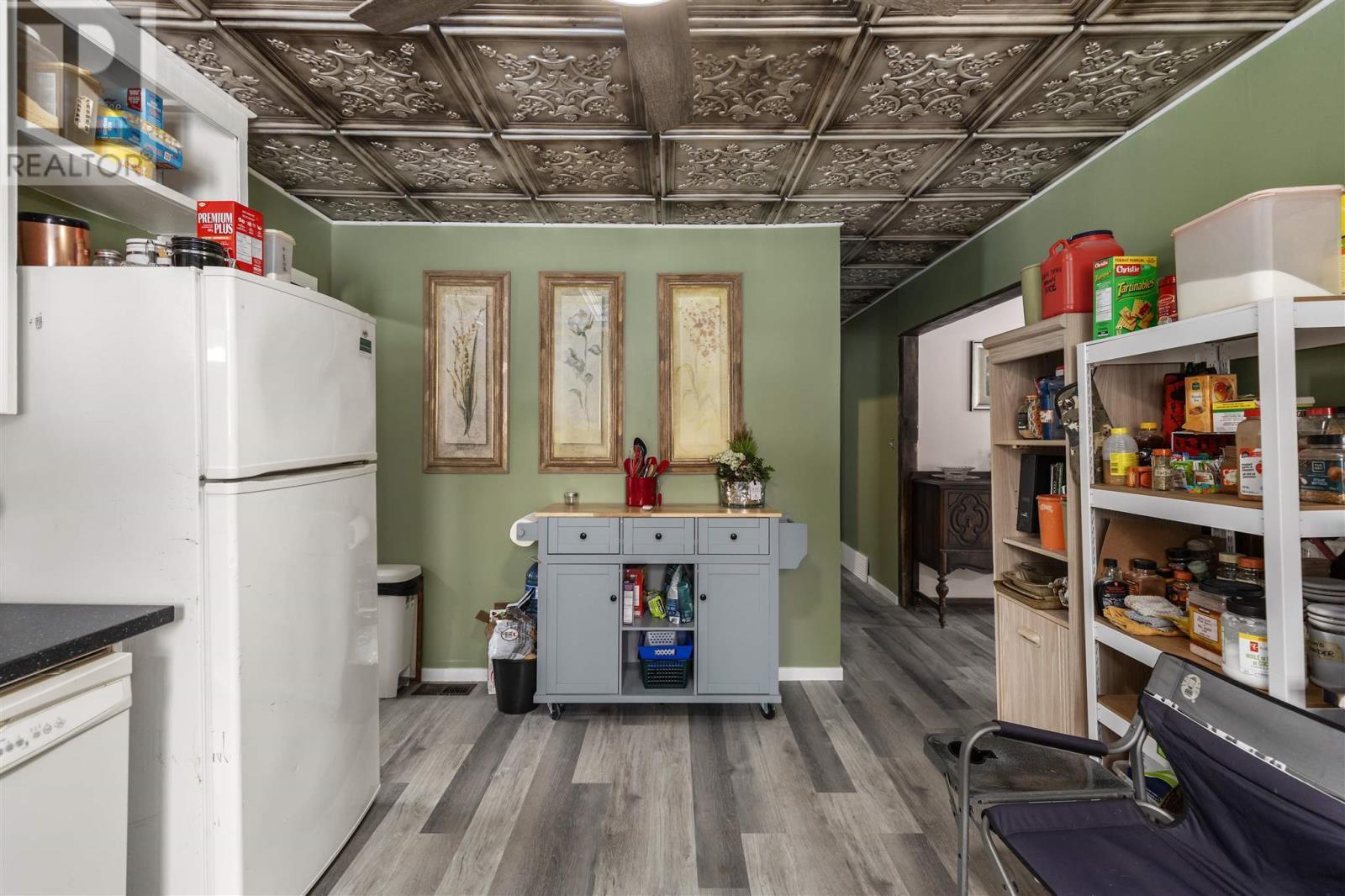 5 Forest St, Iron Bridge, ON - Indoor