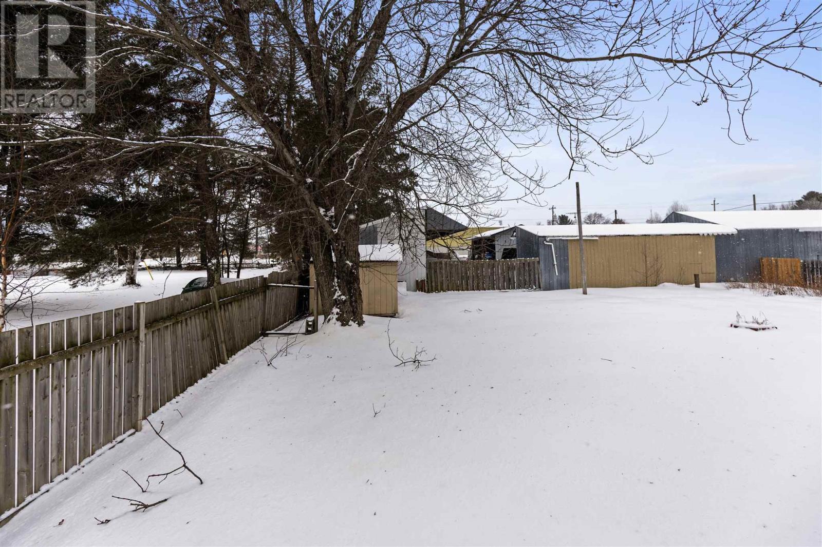 5 Forest St, Iron Bridge, ON - Outdoor