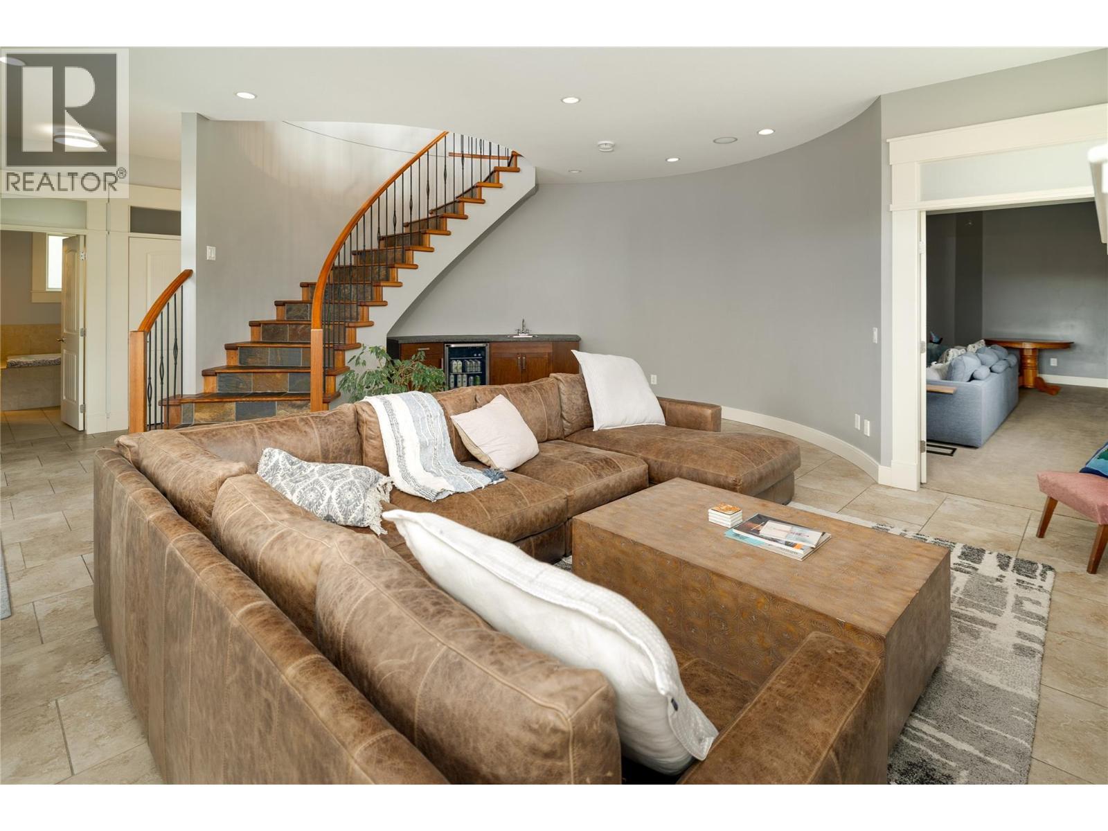 667 Devonian Avenue, Kelowna, BC - Indoor Photo Showing Other Room