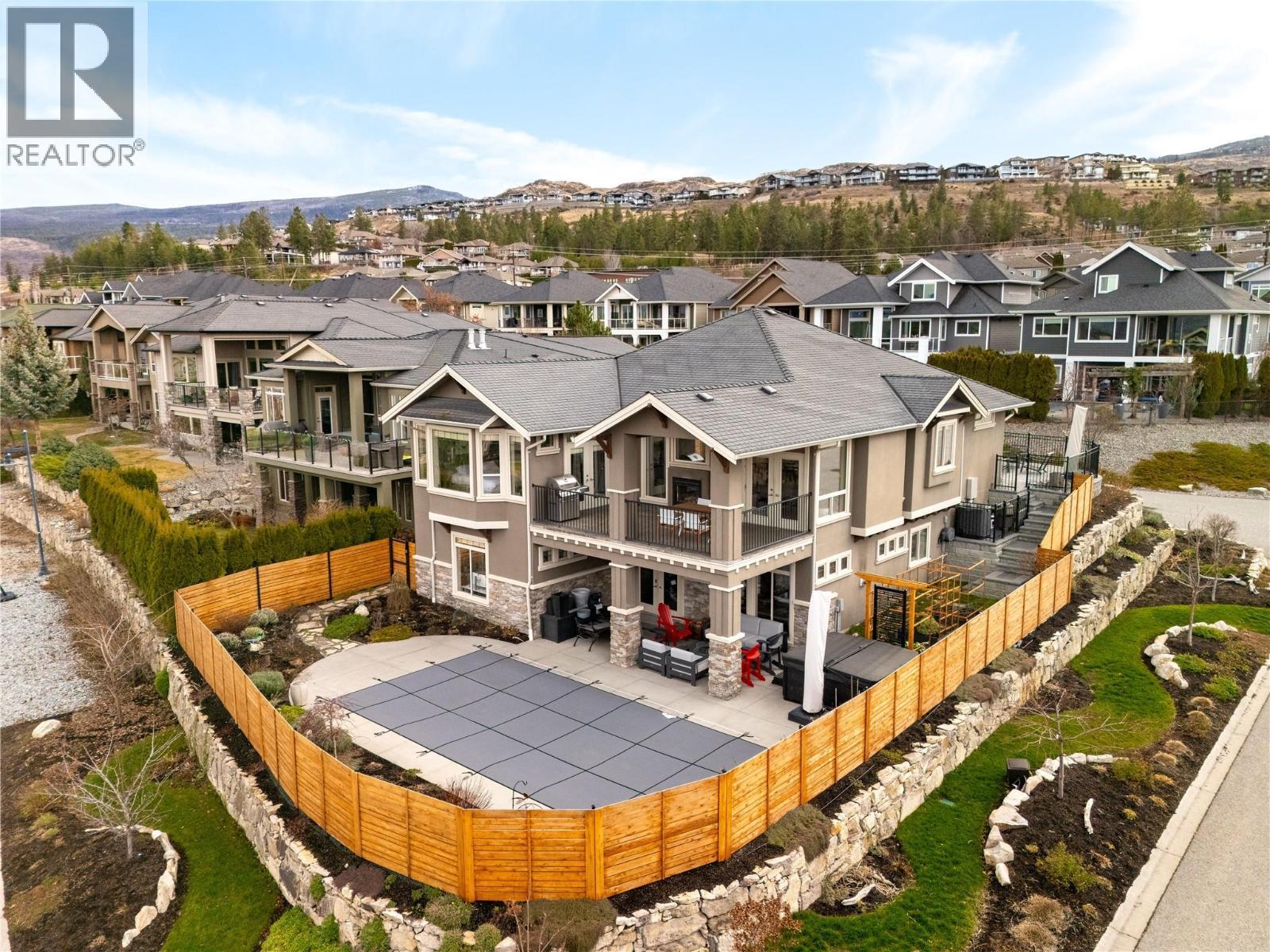667 Devonian Avenue, Kelowna, BC - Outdoor