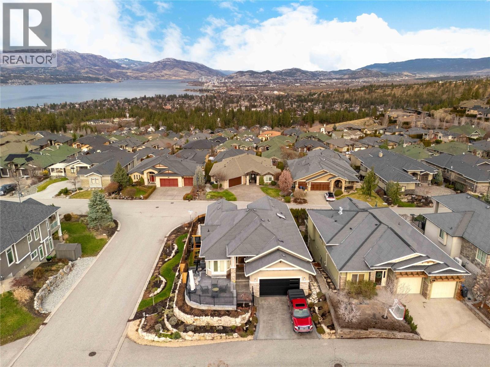667 Devonian Avenue, Kelowna, BC - Outdoor With View