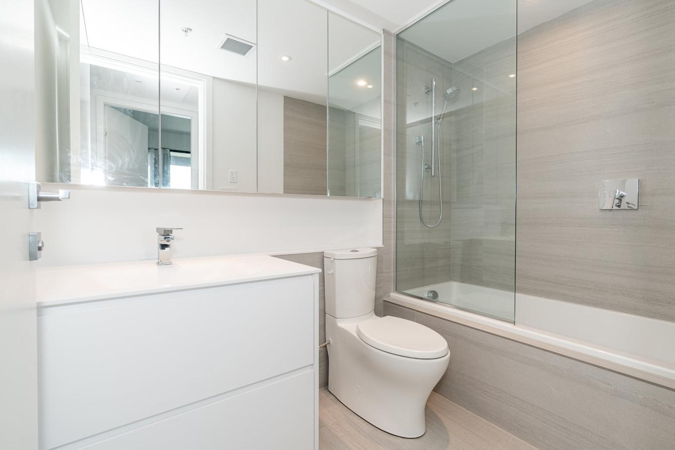 Bathroom - 2309-200 Rue André-Prévost, Montréal (Verdun/Île-Des-Soeurs), QC - Indoor Photo Showing Bathroom