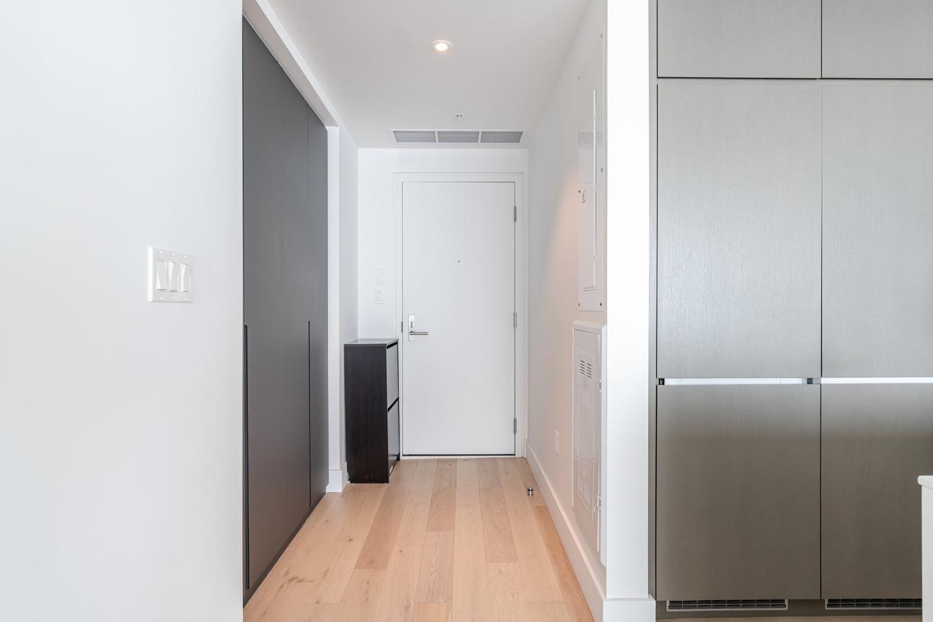 Hall - 2309-200 Rue André-Prévost, Montréal (Verdun/Île-Des-Soeurs), QC - Indoor Photo Showing Other Room