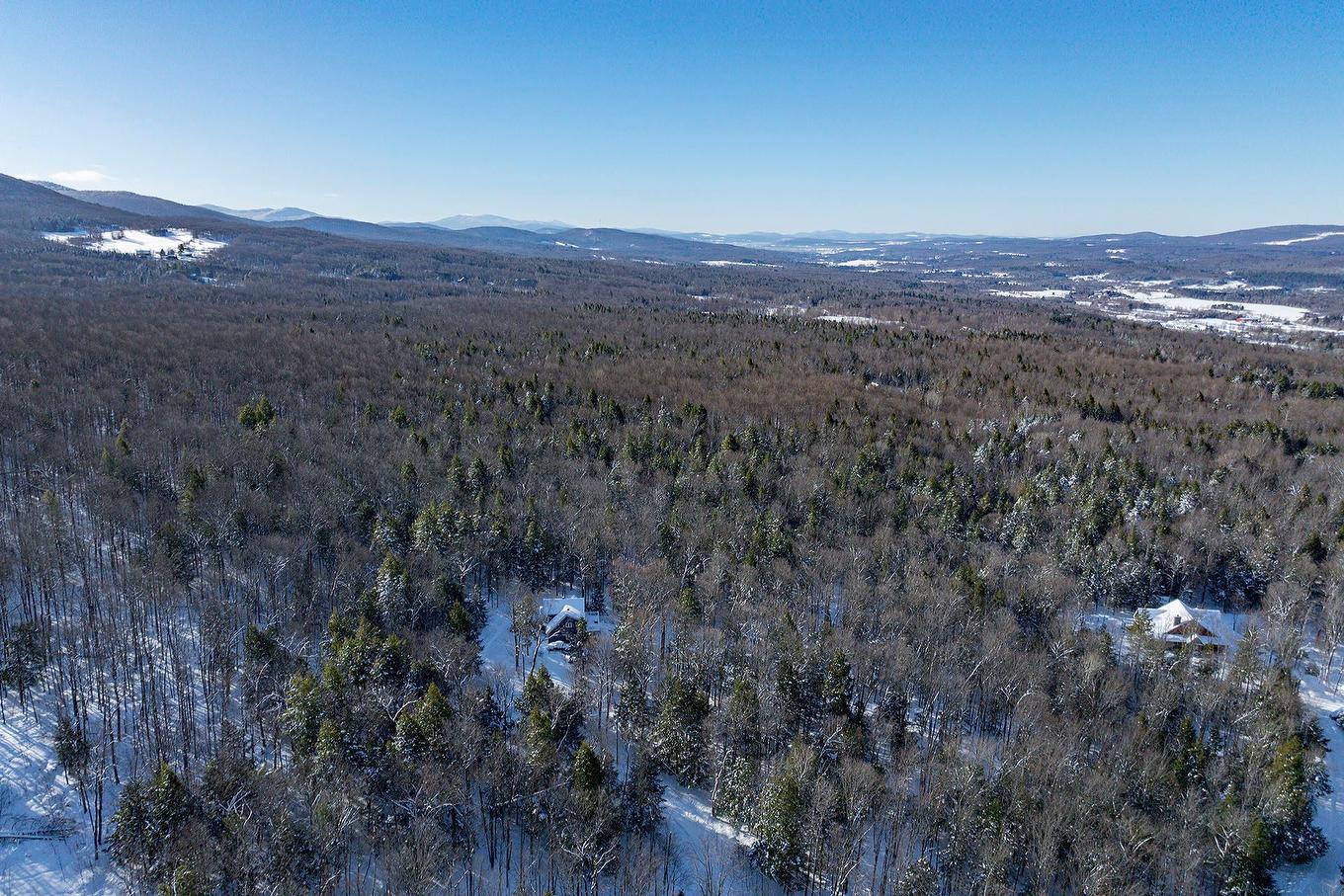 Photo aérienne - 191 Ch. Des Pinsons, Sutton, QC - Outdoor With View