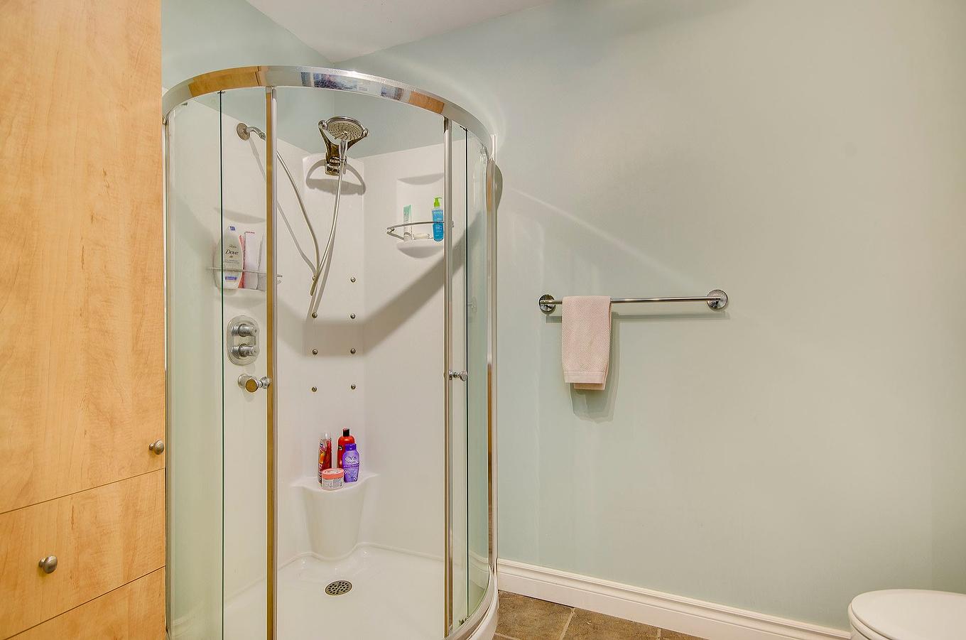 Salle de bains - 191 Ch. Des Pinsons, Sutton, QC - Indoor Photo Showing Bathroom