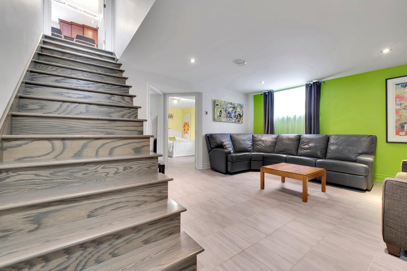 Family room - 30 Rue Hyppolite-Denaut, La Prairie, QC - Indoor Photo Showing Living Room