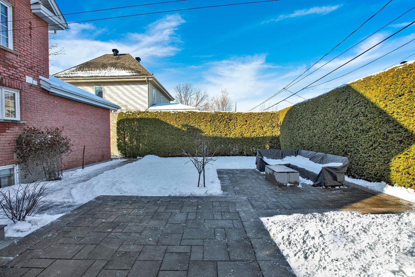 Backyard - 30 Rue Hyppolite-Denaut, La Prairie, QC - Outdoor
