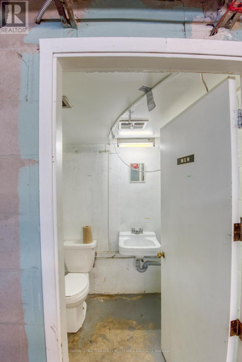 1532 Merivale Road, Ottawa, ON