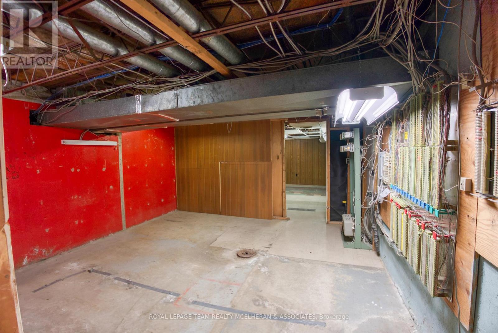 1532 Merivale Road, Ottawa, ON