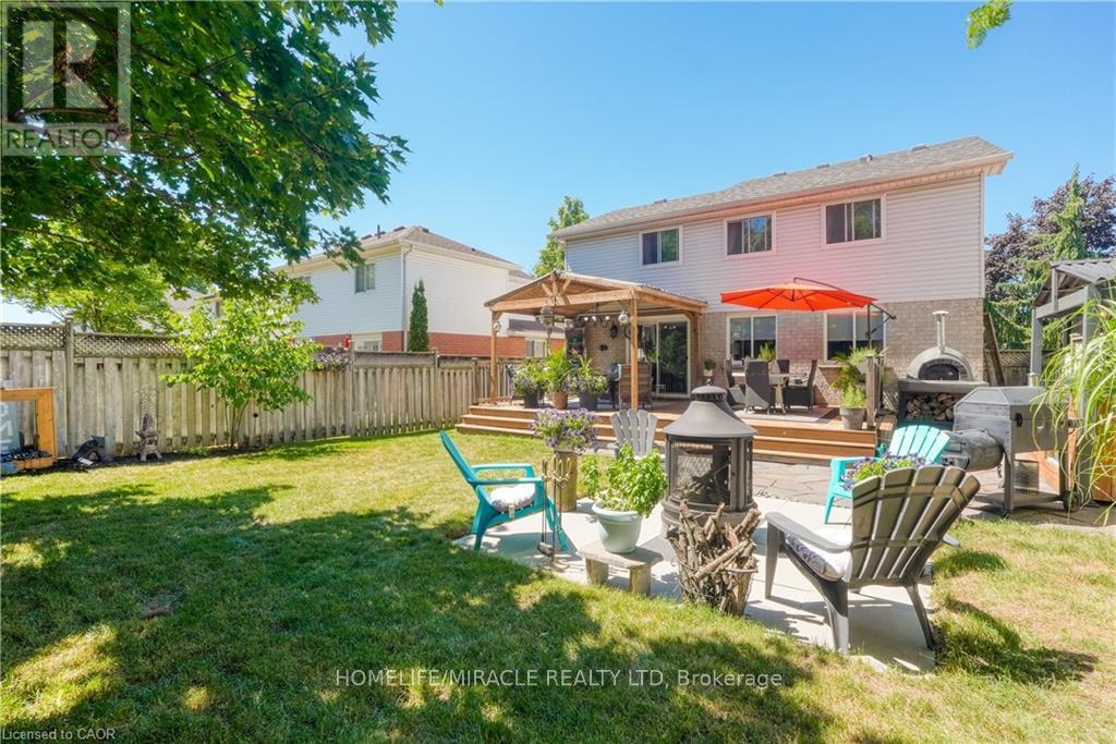 39 Endeavour Drive, Cambridge, ON - Outdoor With Deck Patio Veranda