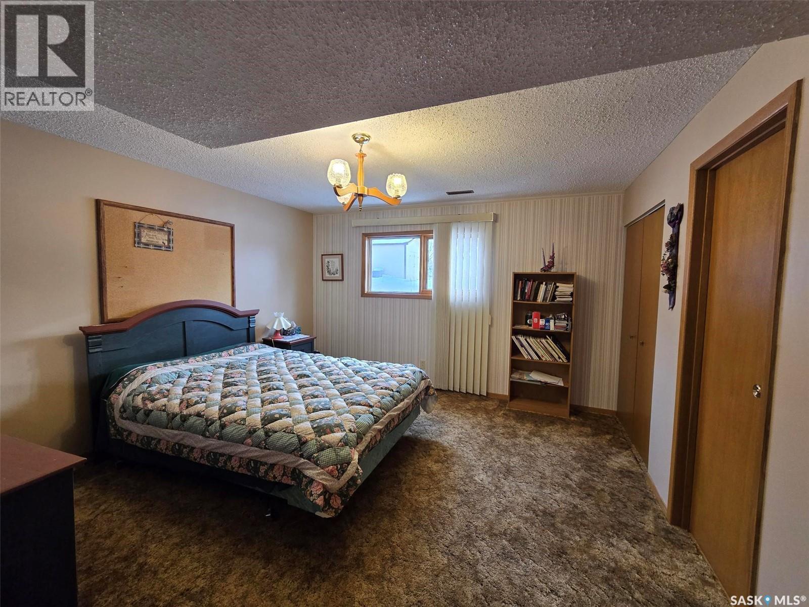 903 Assiniboia Avenue, Grenfell, SK - Indoor Photo Showing Bedroom