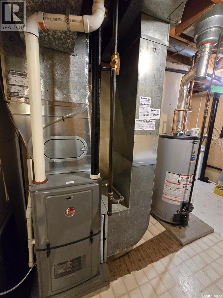 903 Assiniboia Avenue, Grenfell, SK - Indoor Photo Showing Basement