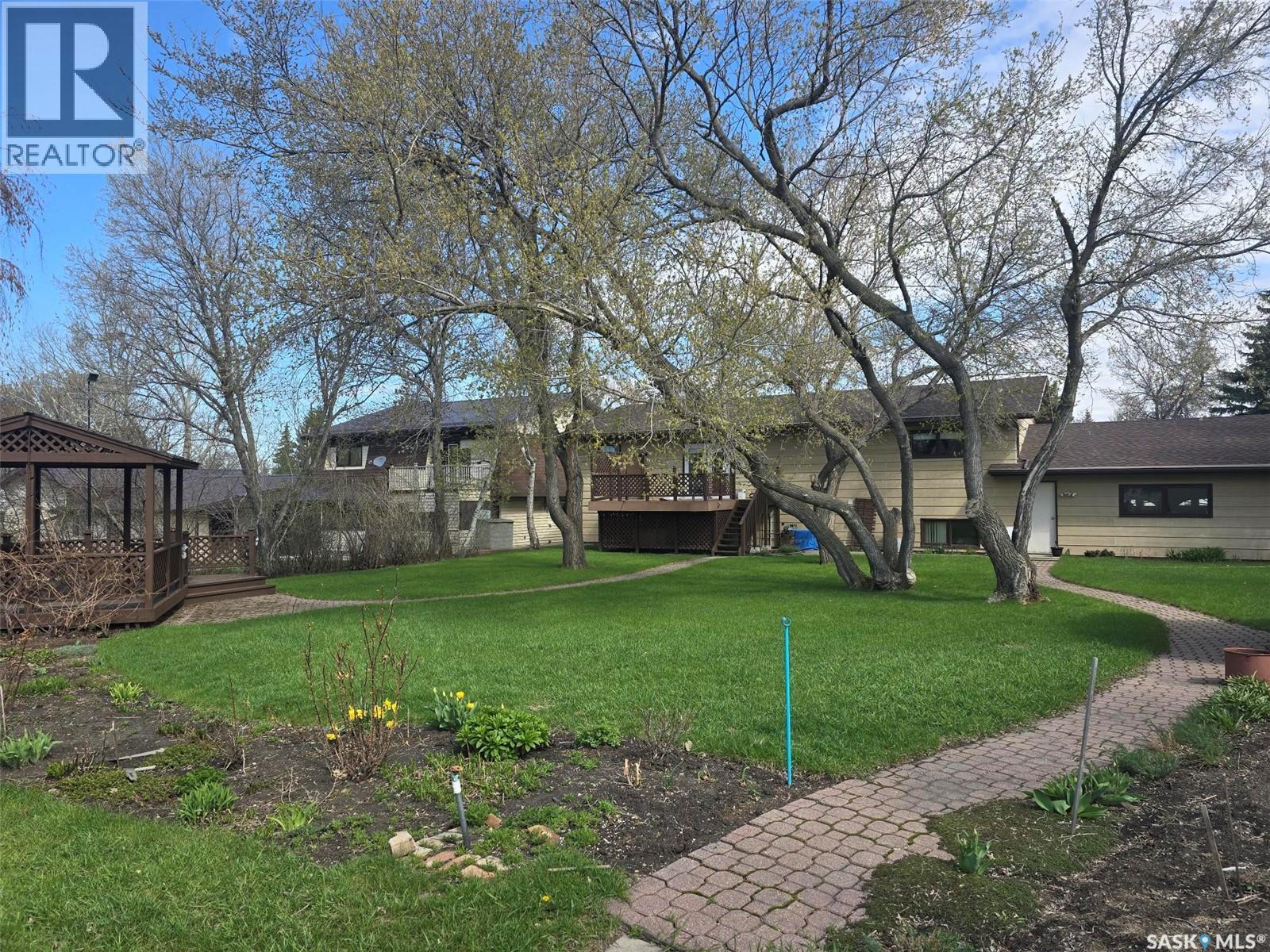 903 Assiniboia Avenue, Grenfell, SK - Outdoor