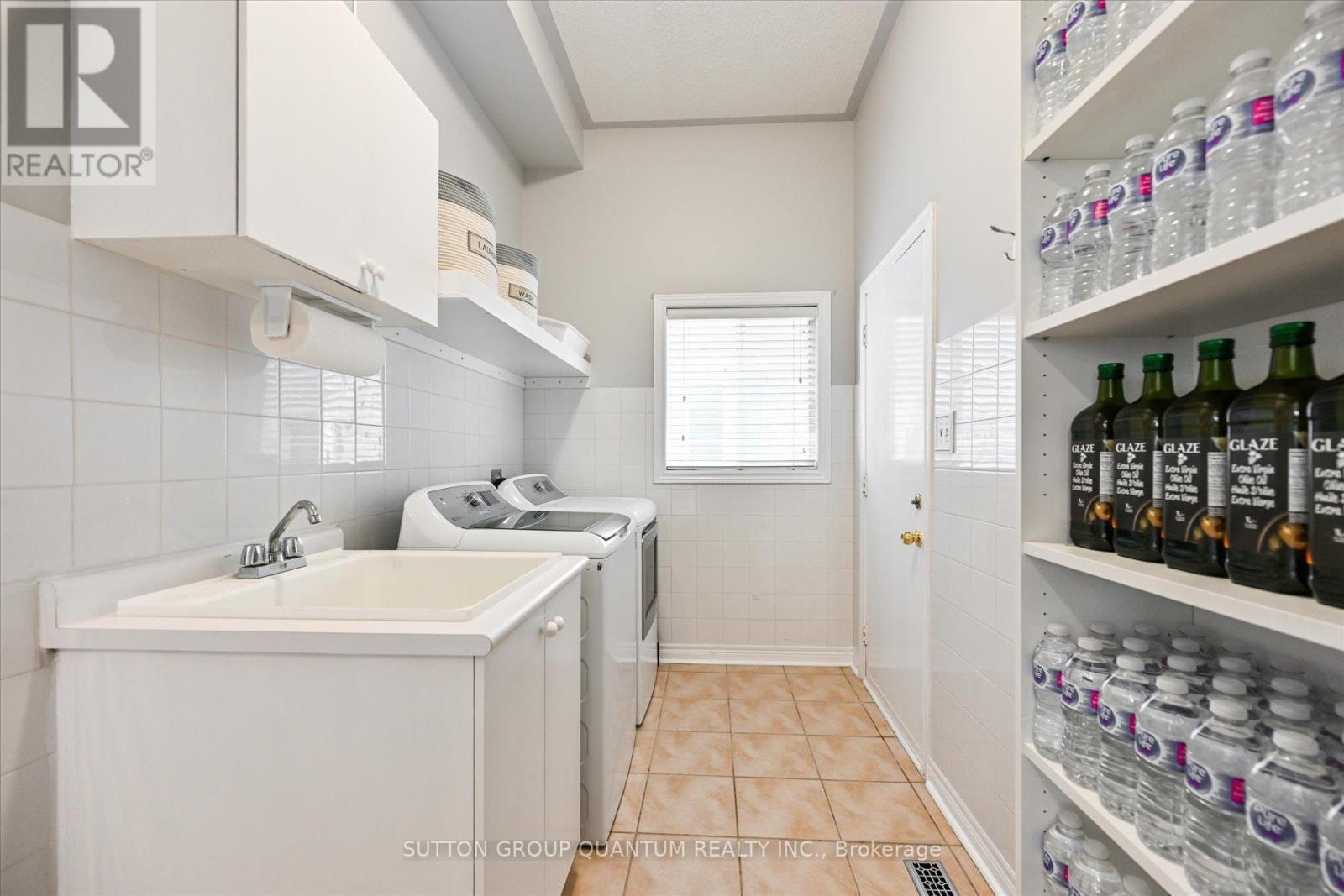 3512 Positano Place, Mississauga, ON - Indoor Photo Showing Laundry Room