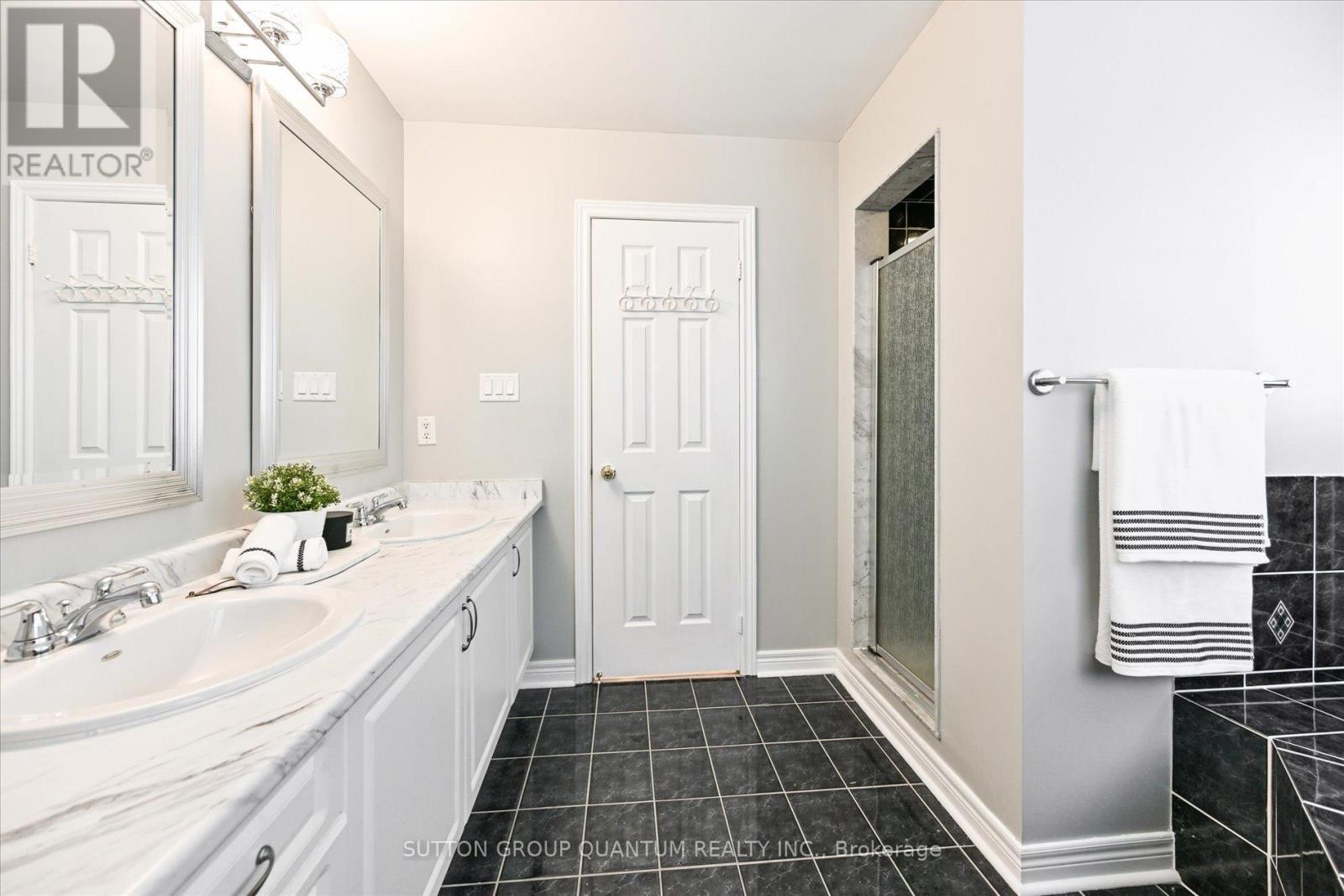3512 Positano Place, Mississauga, ON - Indoor Photo Showing Bathroom
