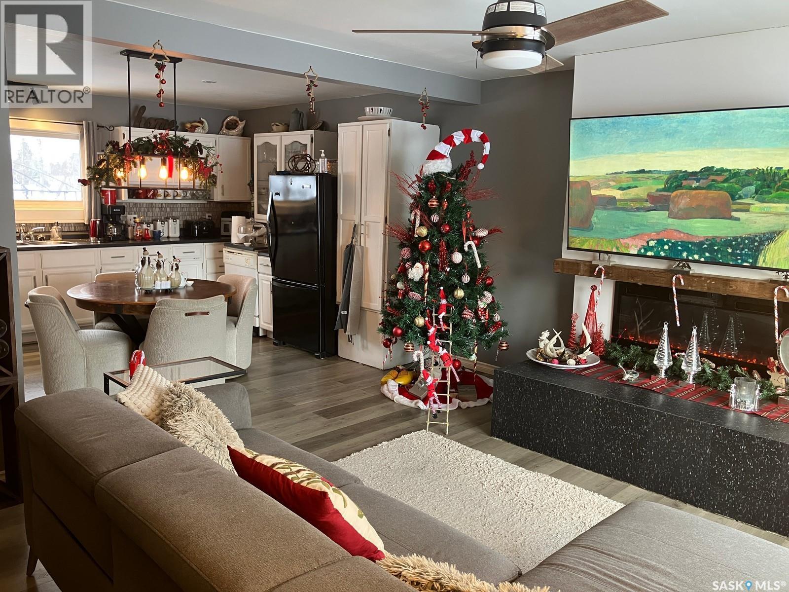 108 2Nd Street E, Smeaton, SK - Indoor