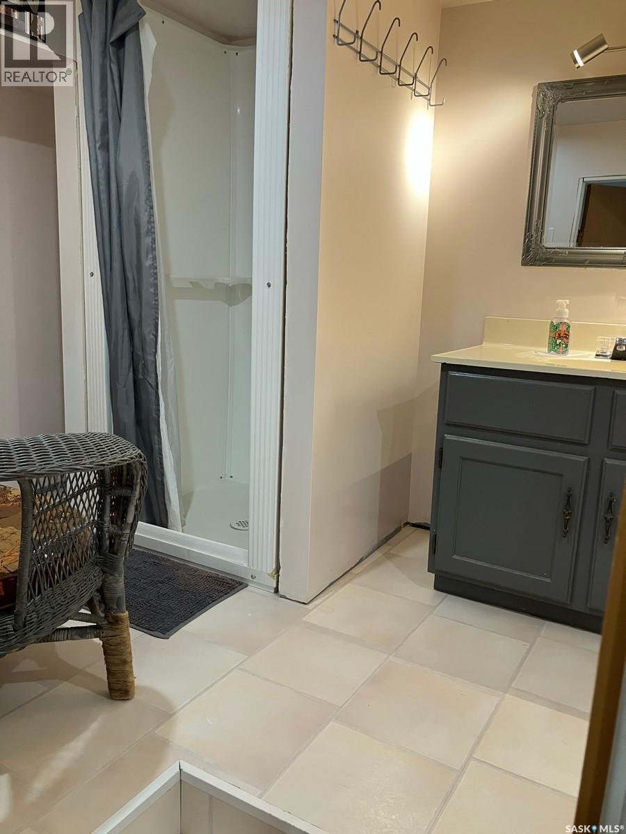 108 2Nd Street E, Smeaton, SK - Indoor Photo Showing Bathroom