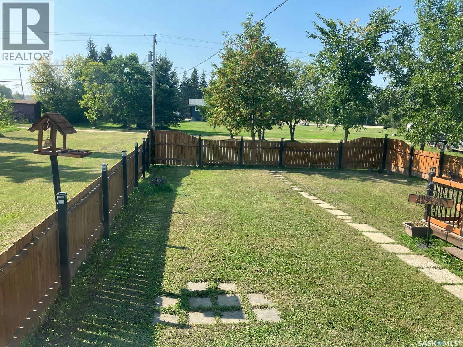 108 2Nd Street E, Smeaton, SK - Outdoor