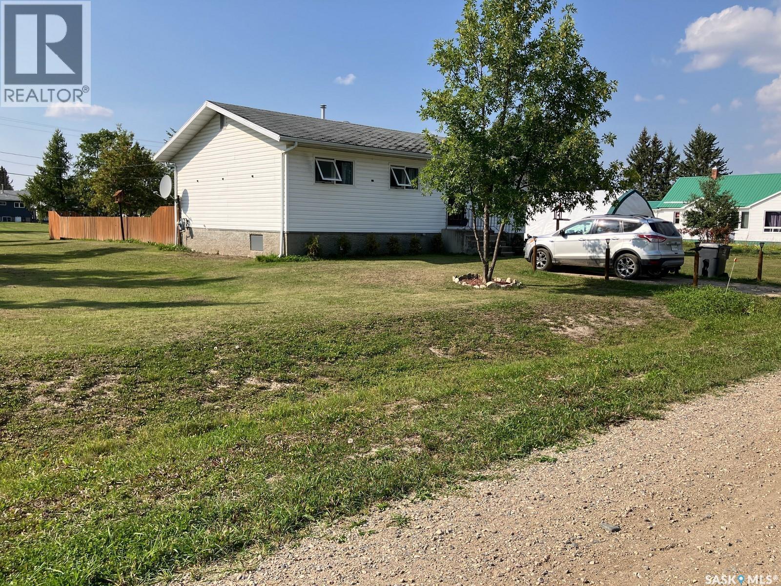 108 2Nd Street E, Smeaton, SK - Outdoor