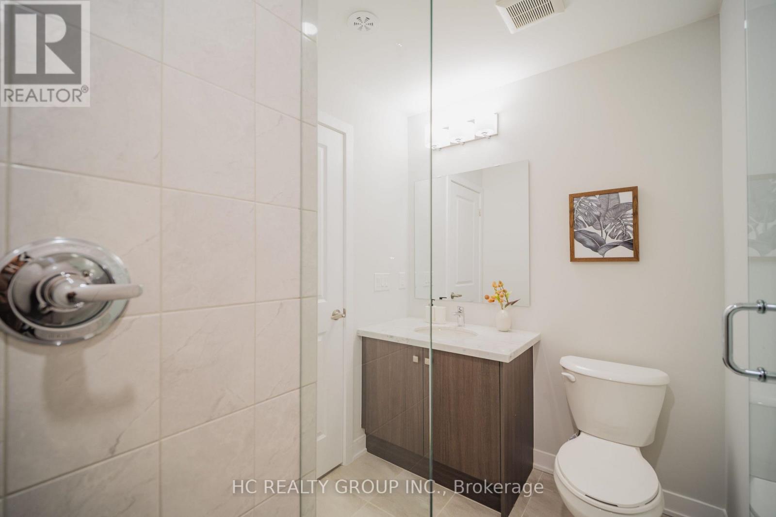 46 York Downs Boulevard, Markham, ON - Indoor Photo Showing Bathroom