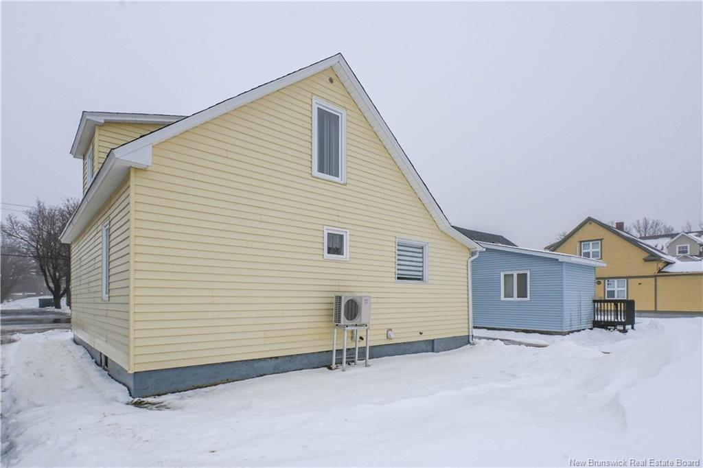 117 Degrâce St, Shippagan, NB
